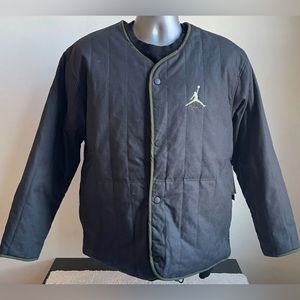 NIKE JORDAN FLIGHT HERITAGE REVERSIBLE INSULATED BUTTON JACKET , large